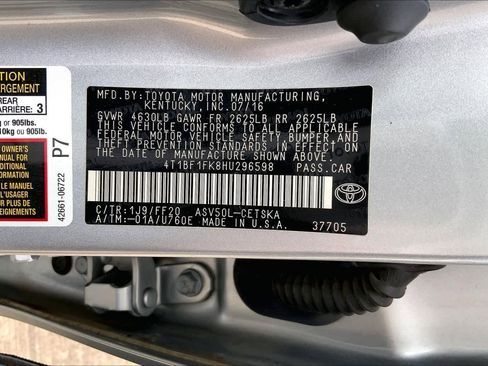 Used 2017 Toyota Camry SE w/ Moonroof Package FWD image 34