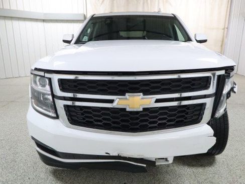 Used 2019 Chevrolet Suburban LT image 7