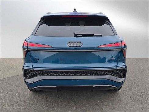New 2026 Audi Q3 quattro 2.0T AWD/4WD image 4