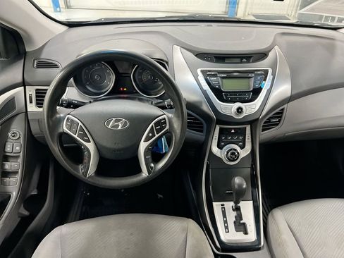 Used 2012 Hyundai Elantra GLS w/ Preferred Pkg 3 FWD image 11