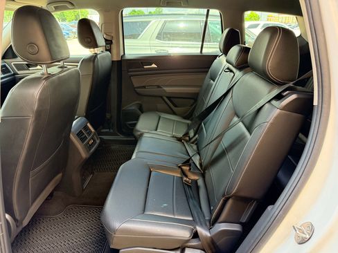 Used 2022 Volkswagen Atlas SE FWD image 16