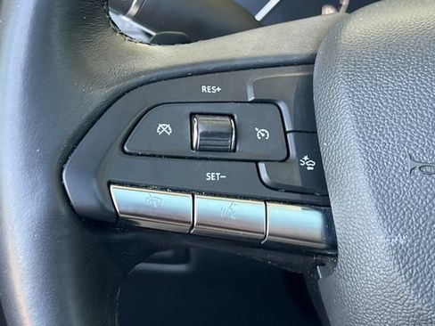Used 2023 Cadillac XT4 Premium Luxury FWD image 33