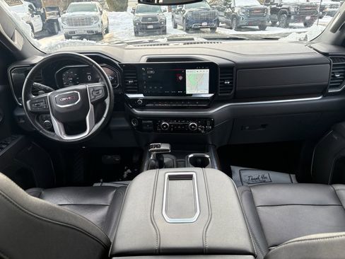 Used 2022 GMC Sierra 1500 SLT w/ SLT Premium Plus Package image 11