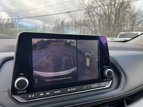 Used 2021 Nissan Rogue SV image 26