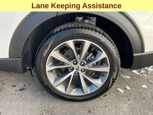 Certified 2025 Ford Explorer Platinum w/ Ultimate Package image 10