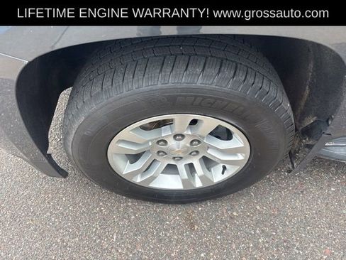 Used 2019 Chevrolet Suburban LT AWD/4WD image 32