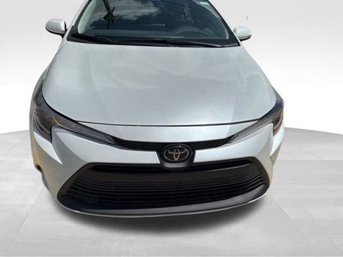 Used 2024 Toyota Corolla LE image 10