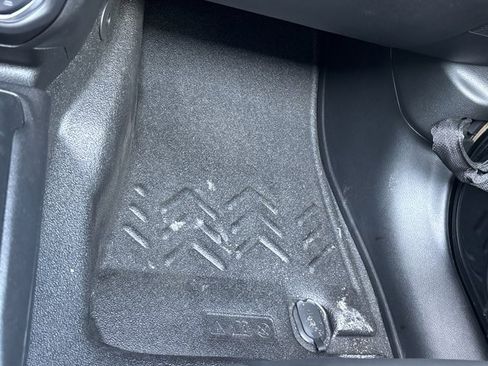 New 2025 Jeep Wrangler Unlimited Rubicon 392 image 27