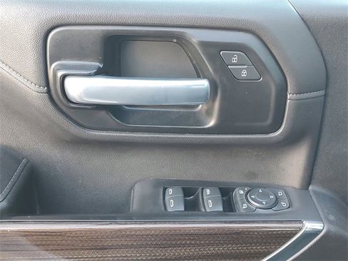 Used 2021 Chevrolet Silverado 2500 LT w/ Convenience Package image 28