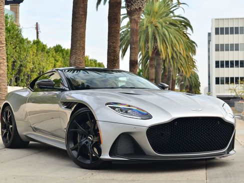 Used 2023 Aston Martin DBS Coupe RWD image 1
