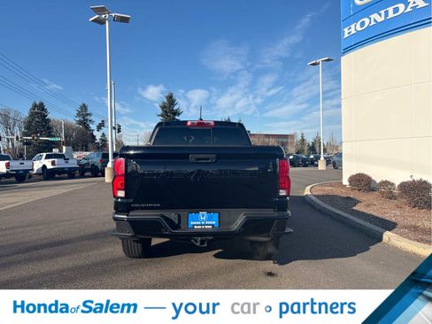 Used 2024 Chevrolet Colorado Z71 w/ Z71 Convenience Package 2 image 5