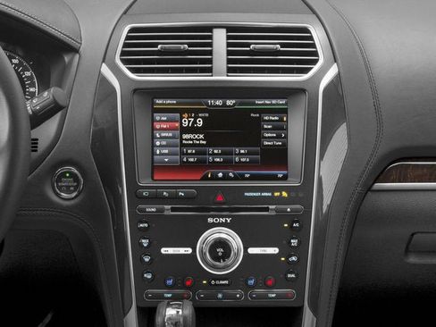 Used 2016 Ford Explorer Platinum AWD/4WD image 10