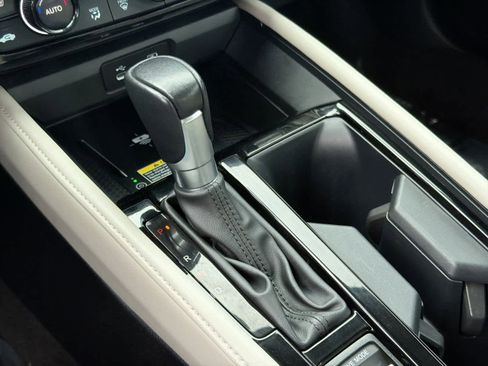 Used 2023 Honda Accord Touring image 35