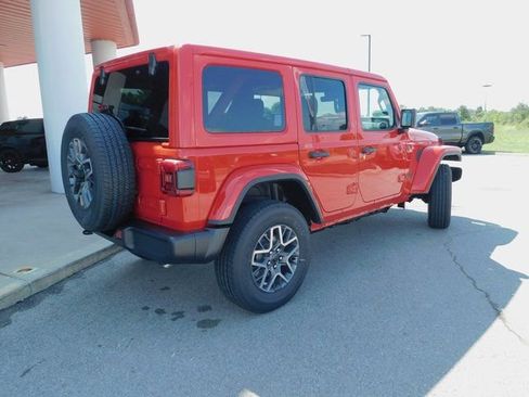 New 2025 Jeep Wrangler Unlimited Sahara w/ Technology Group AWD/4WD image 27