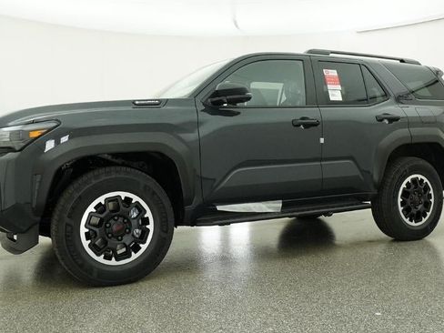 New 2026 Toyota 4Runner TRD Off-Road Premium AWD/4WD image 18