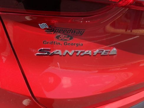 Used 2023 Hyundai Santa Fe SEL FWD image 7