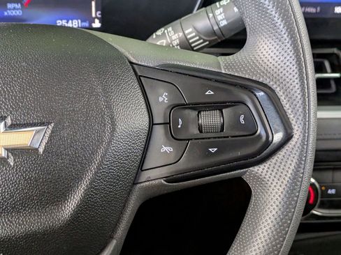 Used 2025 Chevrolet TrailBlazer LT AWD/4WD image 21