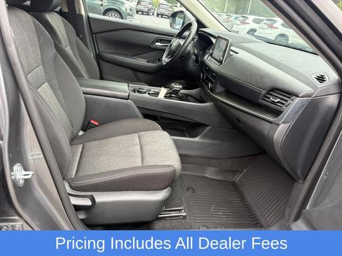 Used 2025 Nissan Rogue SV AWD/4WD image 18