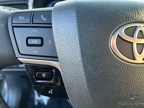 Used 2025 Toyota Camry XSE image 17