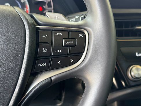 Used 2022 Lexus ES 350 w/ Accessory Package FWD image 27
