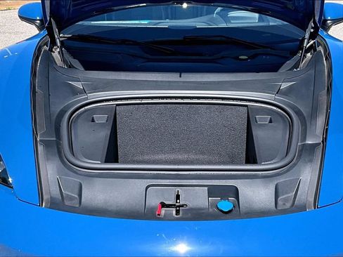 Certified 2025 Porsche Taycan AWD/4WD image 23