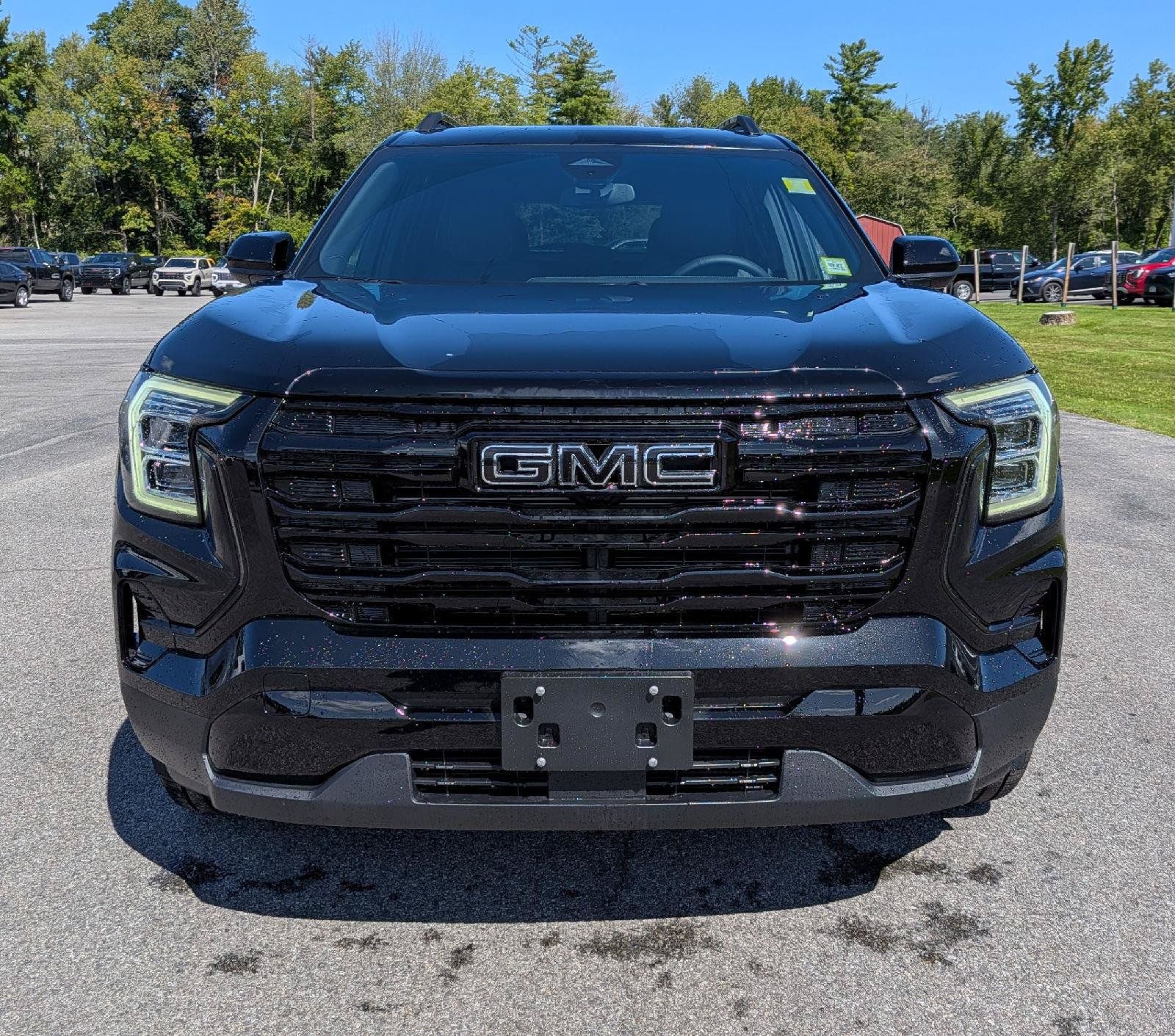 New 2027 GMC Terrain Elevation w/ Elevation Premium Package AWD/4WD image 2