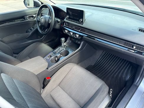 Certified 2023 Honda Civic EX image 28