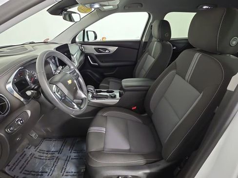 Used 2025 Chevrolet Blazer LT image 19