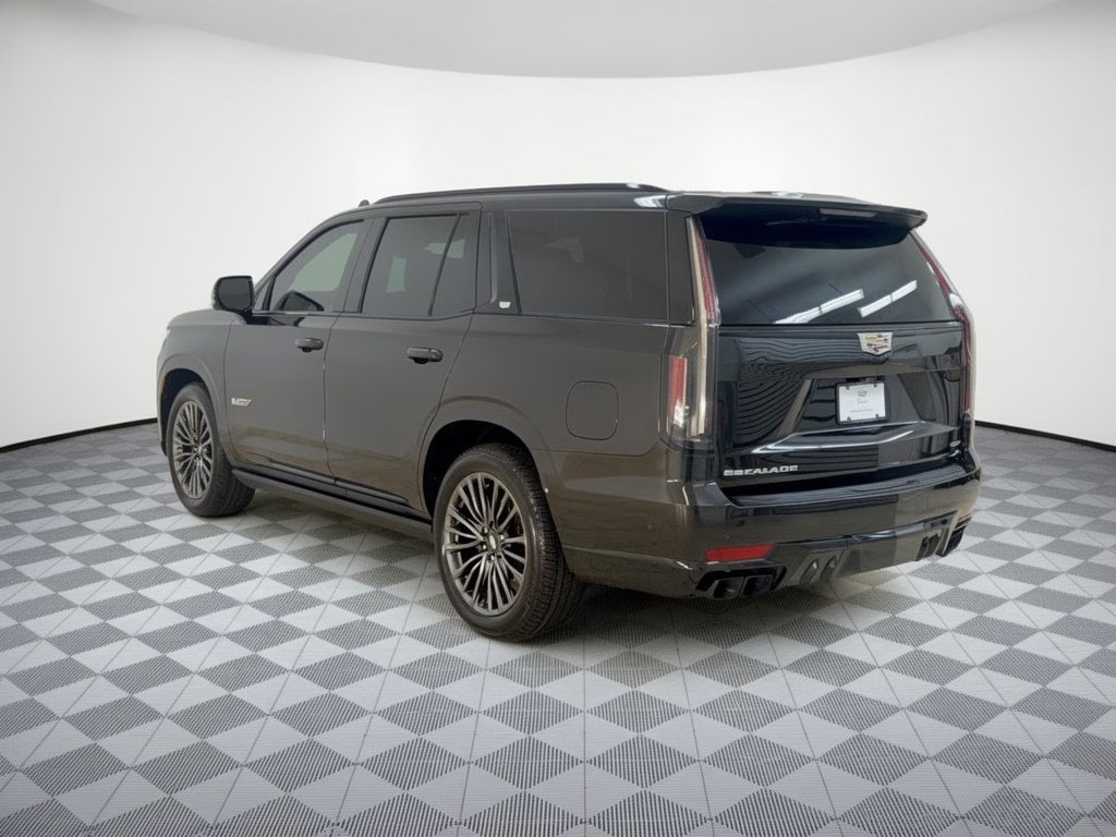 Used 2024 Cadillac Escalade V w/ Heavy-Duty Trailer Package AWD/4WD image 3