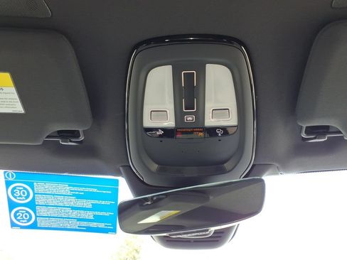 New 2026 Volvo XC90 B5 Core AWD/4WD image 21