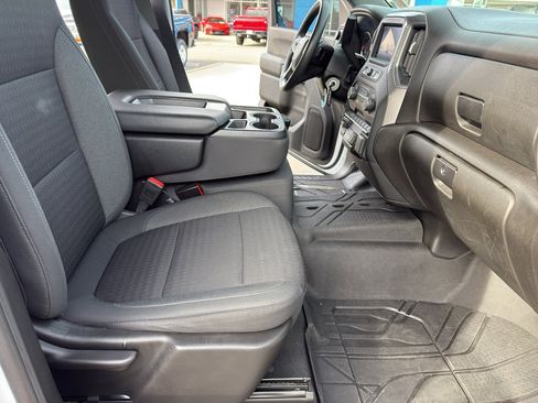 Used 2022 Chevrolet Silverado 2500 Custom w/ Custom Value Package image 30