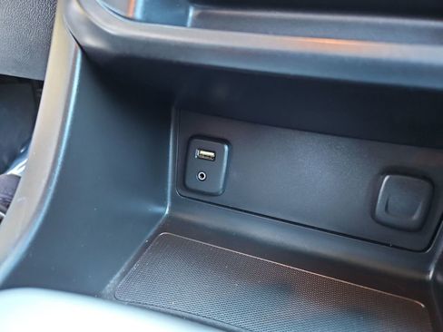 Used 2015 Chevrolet Colorado LT w/ LT Convenience Package image 20