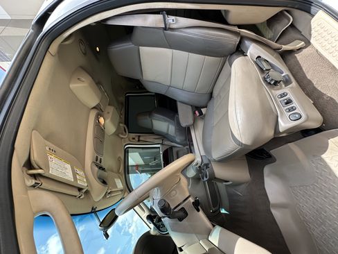 Used 2004 Ford Excursion Eddie Bauer image 11