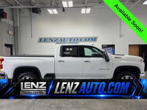 Used 2022 Chevrolet Silverado 2500 LTZ AWD/4WD image 1