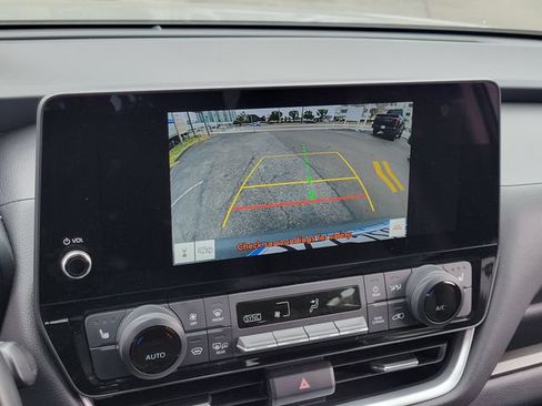 Used 2024 Toyota Grand Highlander FWD image 12