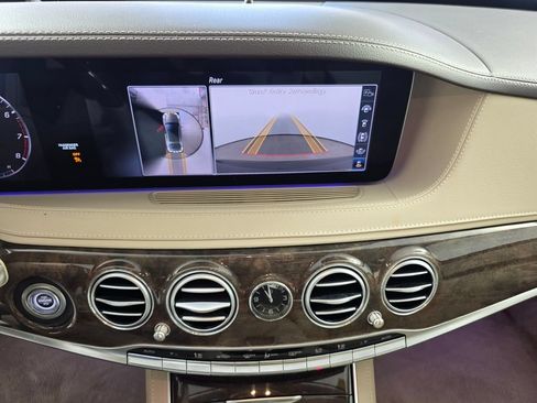 Used 2020 Mercedes-Benz S 560 Sedan image 24