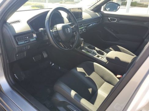 Certified 2025 Honda Civic Sport image 17