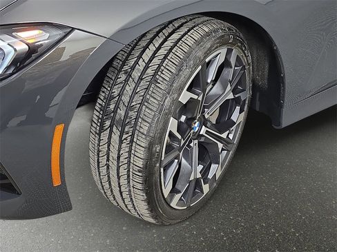 Used 2025 BMW 330i xDrive Sedan w/ Premium Package image 37