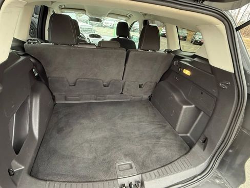 Used 2018 Ford Escape SE image 29