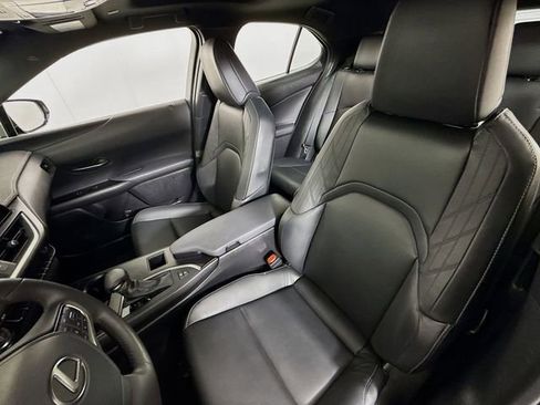 Used 2024 Lexus UX 250h FWD image 5