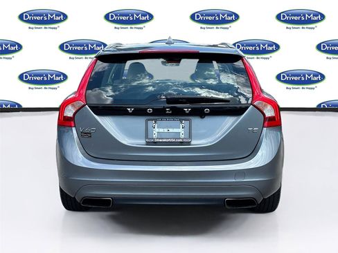 Used 2017 Volvo V60 T5 Premier w/ Convenience Package FWD image 6