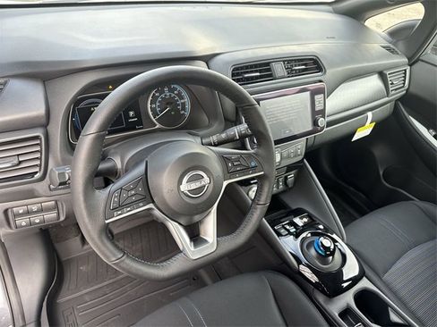 New 2025 Nissan Leaf SV Plus image 15