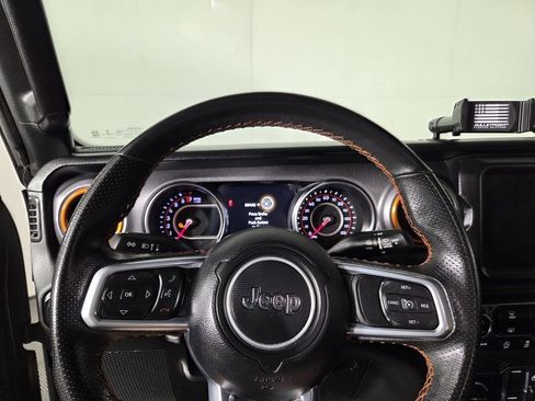 Certified 2021 Jeep Gladiator Mojave image 16