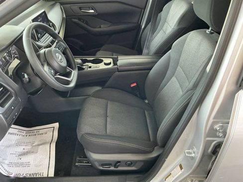 Used 2024 Nissan Rogue SV AWD/4WD image 15