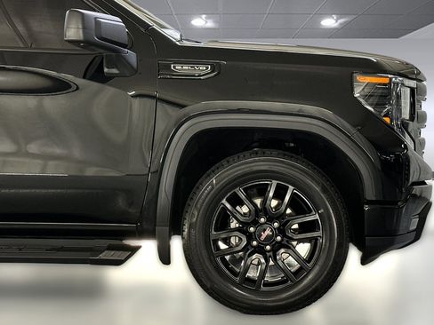 Used 2024 GMC Sierra 1500 Elevation image 33