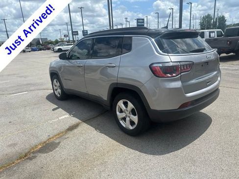 Used 2020 Jeep Compass Latitude FWD image 6