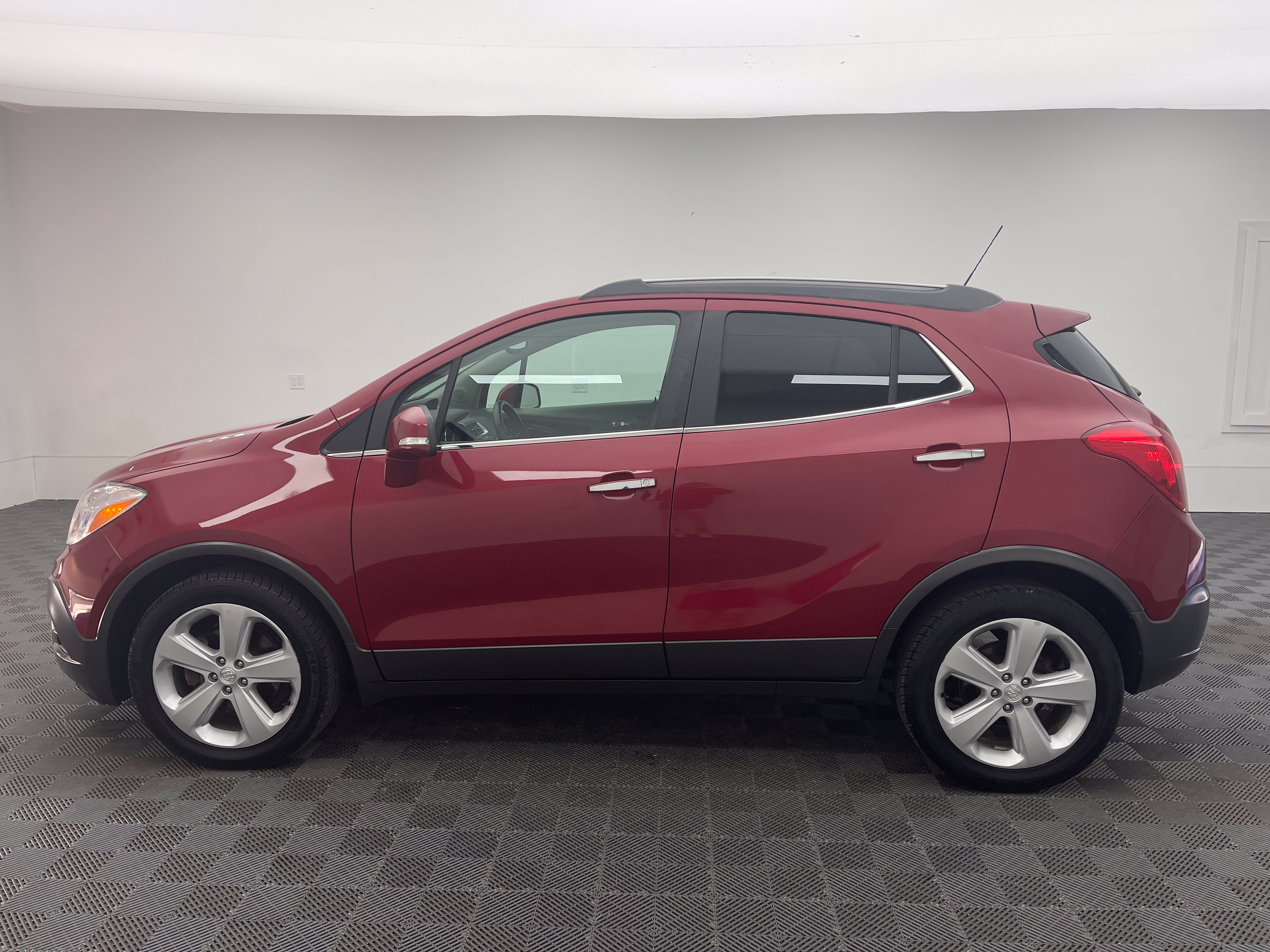 Used 2016 Buick Encore Leather FWD image 12