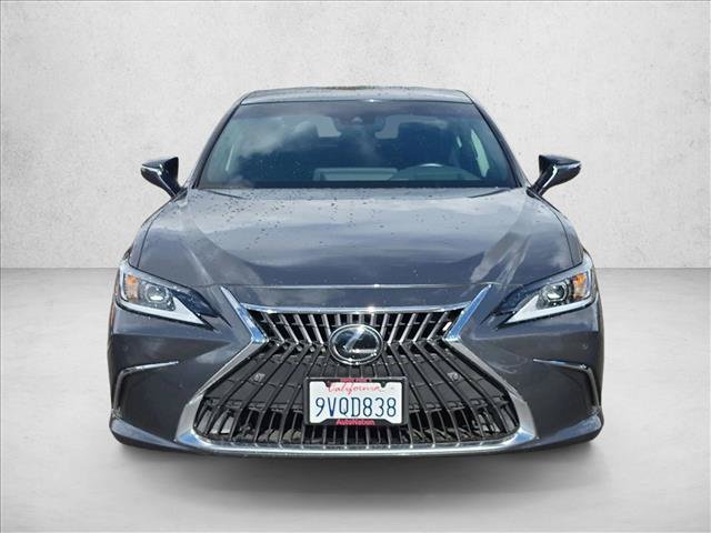 Used 2025 Lexus ES 350 w/ Premium Package FWD image 2