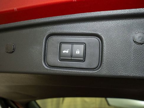 New 2026 Nissan Pathfinder SV image 7