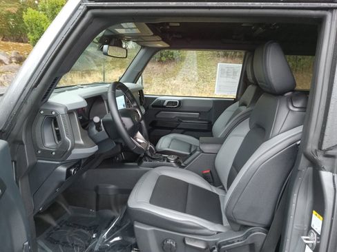 Used 2024 Ford Bronco Big Bend image 8